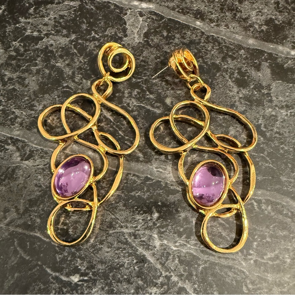 Vintage AVON Golden Web Dangle Swirl Earrings with Purple Cabochon - Picture 2 of 3